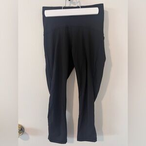 Lululemon Athletica Black High Rise Tights Leggings Cropped Hidden Pocket Size 4